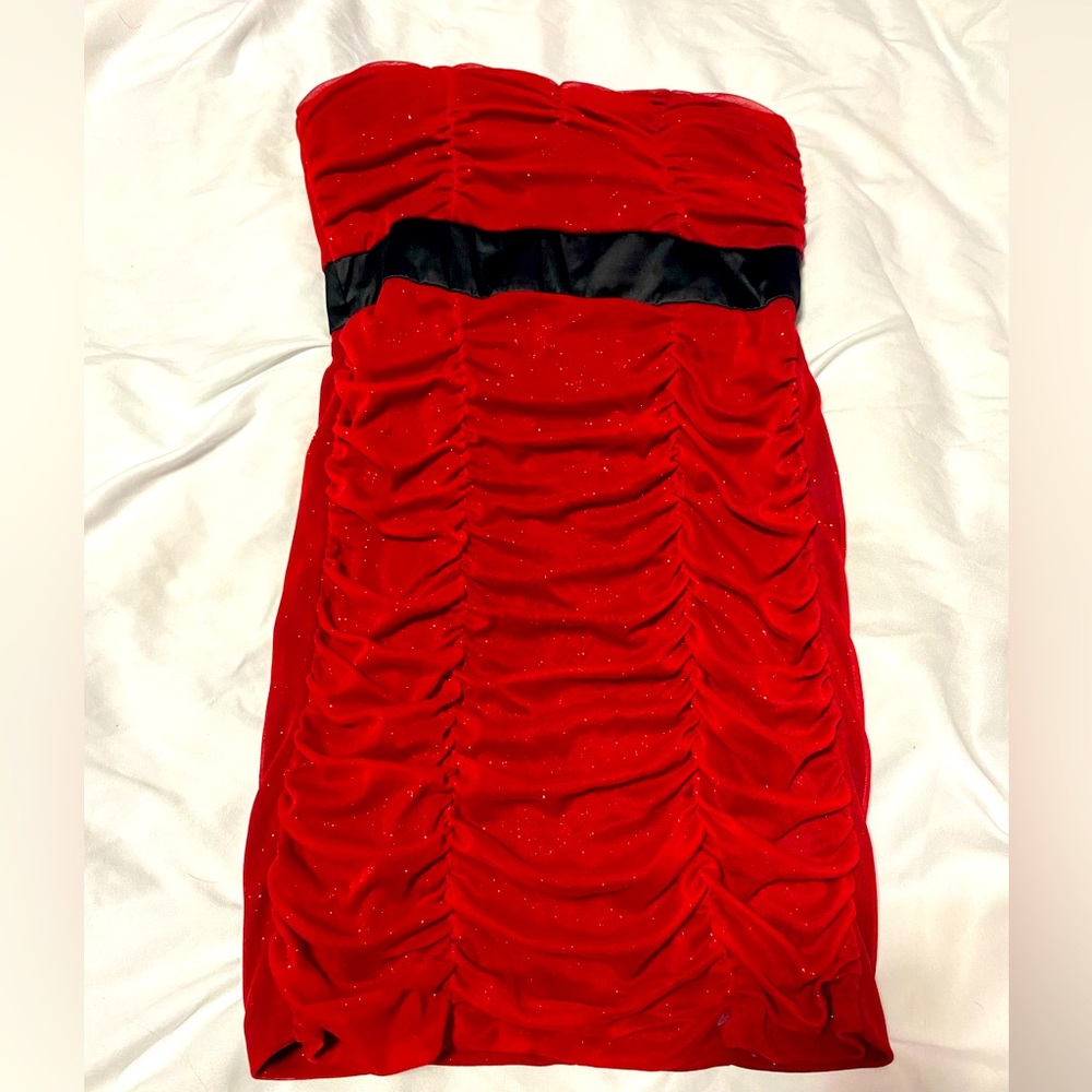 Red sparkle strapless dress!